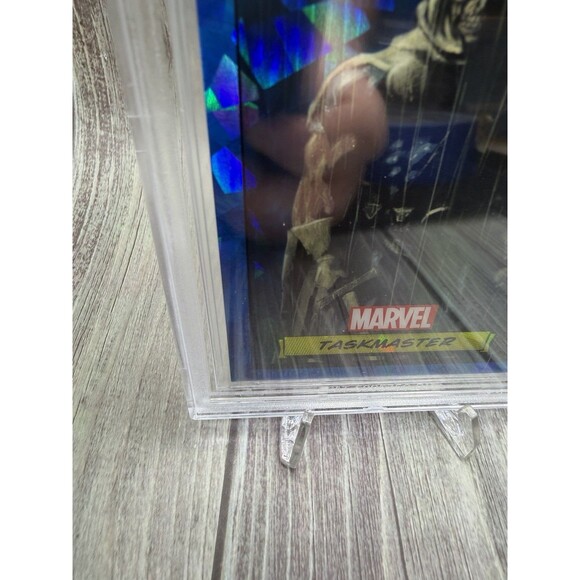 2024 TOPPS CHROME UK SAPPHIRE EDITION MARVEL #135 TASKMASTER BGS Mint 9 - Picture 5 of 10